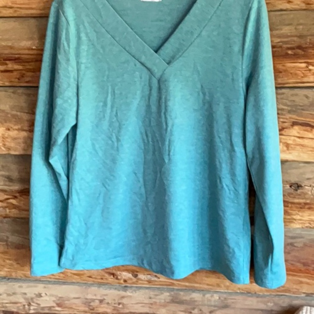 Teal Long Sleeve V-Neck Top